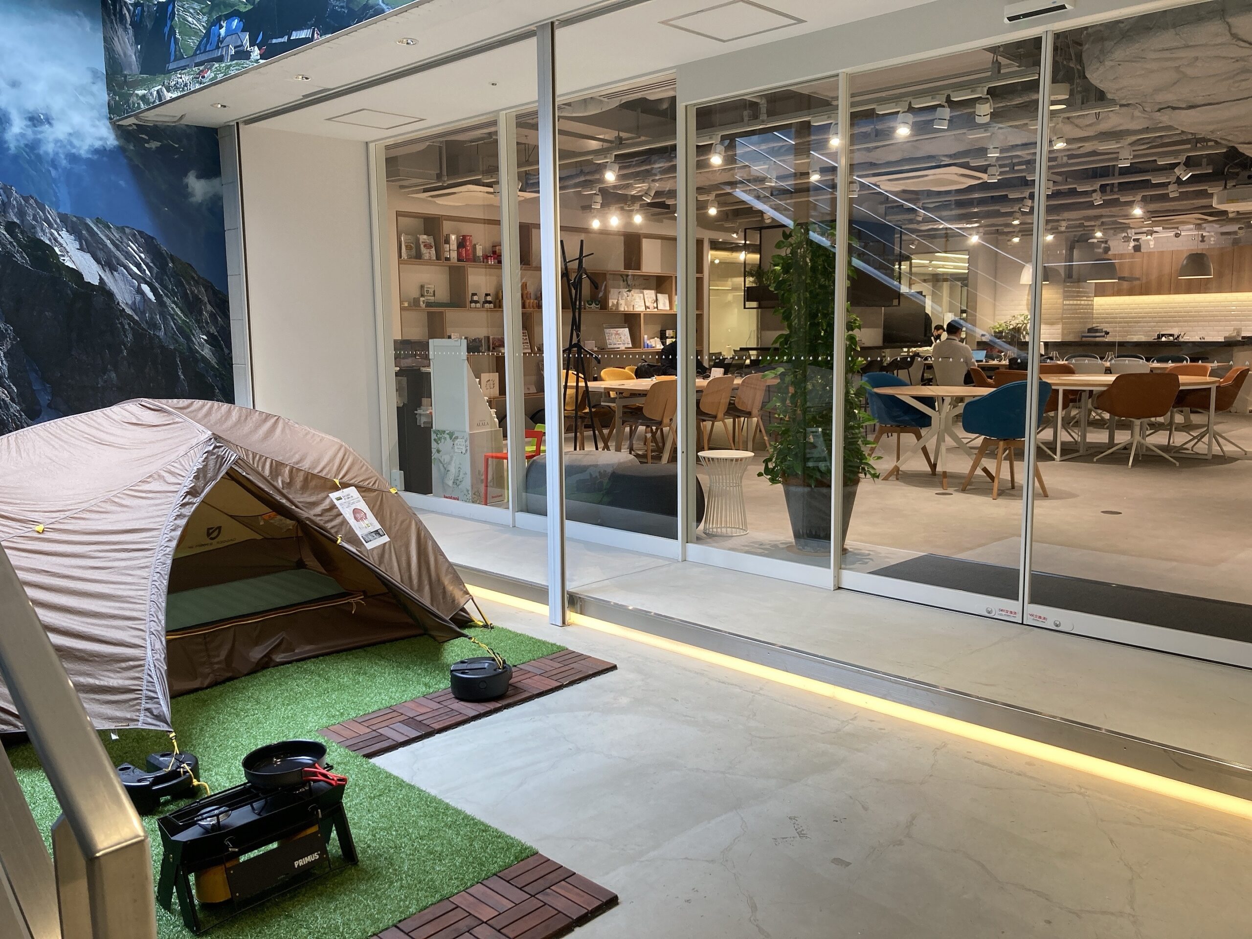 大阪・本町「イワタニ アウトドアショップ・ベース」、秋のキャンプに